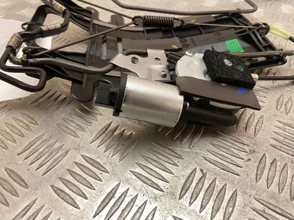 Lexus RX 450H Istuimen säätömoottori OEM 7275048060 image 4