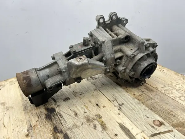 Reductor Mitsubishi OE MMAUTKO-7298-067023 Usado image 3