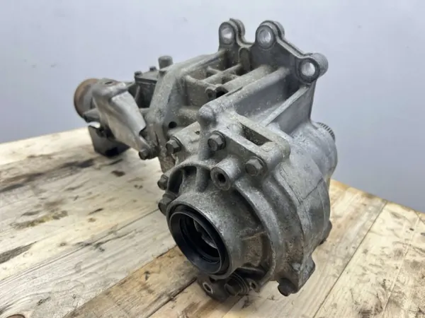 Reductor Mitsubishi OE MMAUTKO-7298-067023 Usado image 6