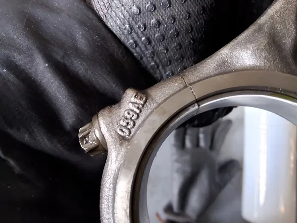 Pistón + Biela OEM CCWA para Audi 3.0 TDI image 4