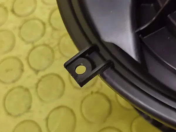 BMW 1 E87 Ventilador de ar 64119144200 image 4