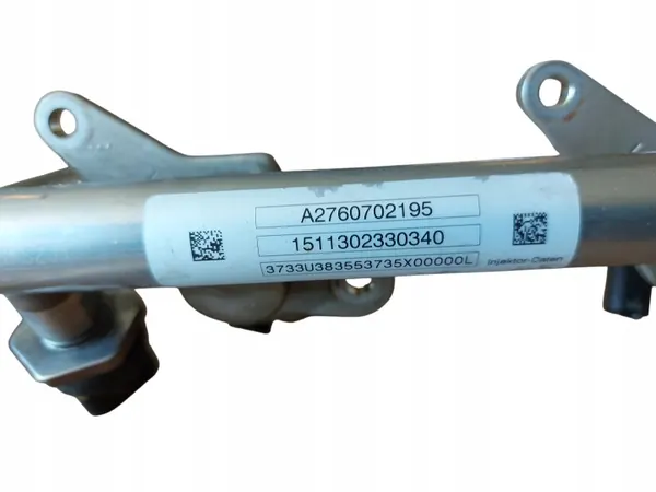 Conjunto Rail Inyector Mercedes OEM A2760781245 Usado image 4