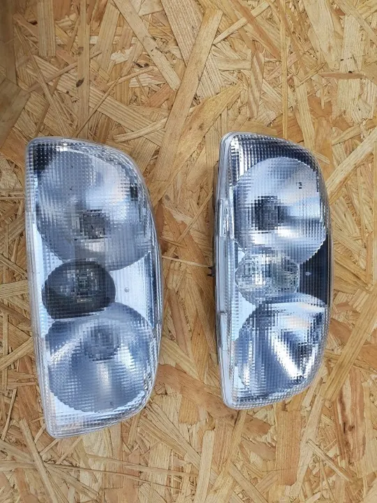 Luz de techo Mercedes Actros MP4 Euro 6 OEM A9438201201 image 2