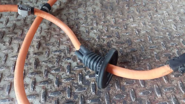 Kaapelisuojat Mercedes A W177 2021 OEM A1775409632 image 6
