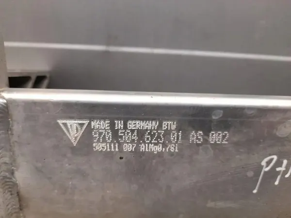 Porsche Panamera (970) 2011 Panneau de montage de radiateur avant OEM image 2