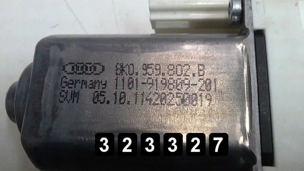 Régulateur de vitre Audi Q5 OEM AM-323327 Occasion image 3