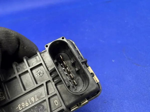 Turbostyrning OEM 6NW009483 - Begagnad Audi OE image 3