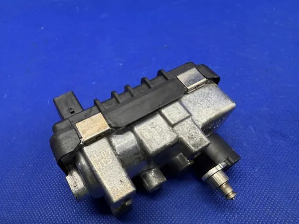 Turbostyrning OEM 6NW009483 - Begagnad Audi OE image 5