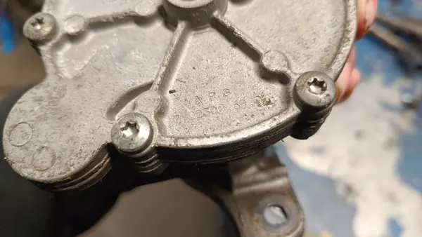 Imupumppu VW CRAFTER 2.5L Diesel 722300690 image 3