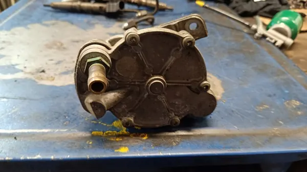 Imupumppu VW CRAFTER 2.5L Diesel 722300690 image 4