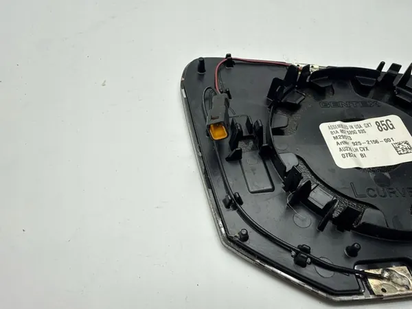 Inserção de espelho Audi Q2 OEM 81A857535G - Usado image 3