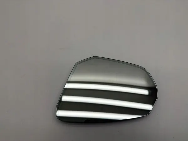 Inserção de espelho Audi Q2 OEM 81A857535G - Usado image 7