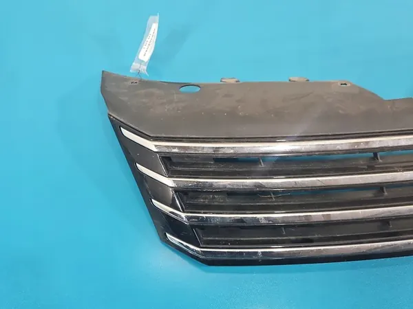 VW Passat B7 Grill 2010-2014 image 4