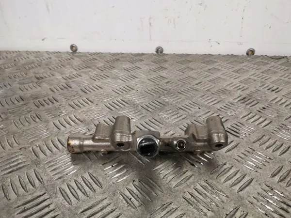 Toyota GT86 Bränsleledning OEM 0887020092 - Begagnad image 3