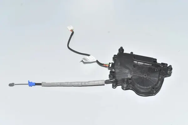 BMW X5 G05 Kofferraum-Schließmechanismus OEM 7441630 image 3