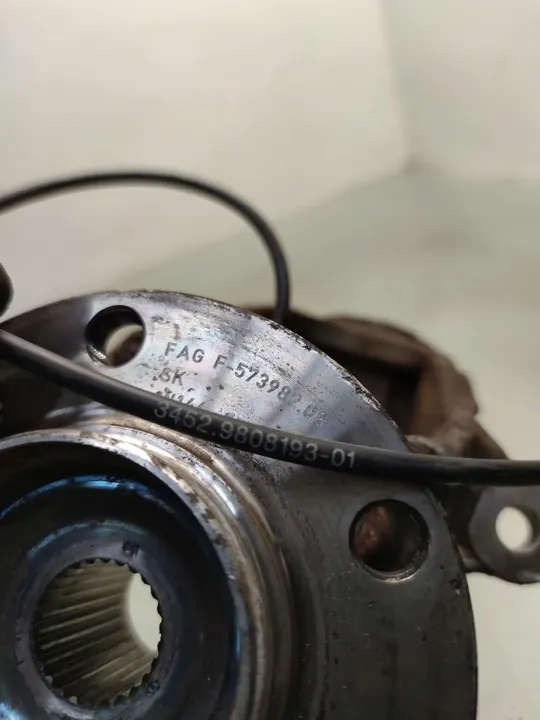 Mini R60 R61 Mozzo Direzione Destro 9808400 image 3