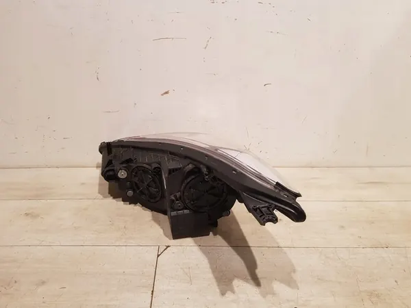 Faros delanteros derecho OEM HYUNDAI I30 2012-2017 image 10