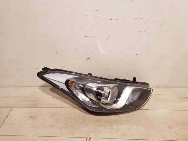 Faros delanteros derecho OEM HYUNDAI I30 2012-2017 image 2