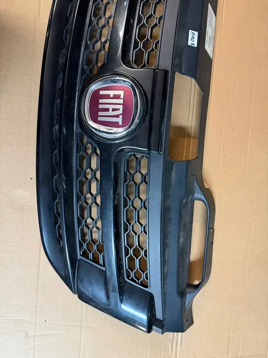 Grille Fiat Freemont Originale image 3