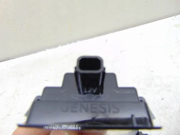 Genesis OEM 92501-D2 Heck-Kennzeichenbeleuchtung image 3