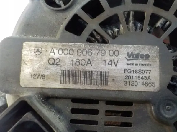 MERCEDES W212 E250 2.2 CDI Alternator A0009067900 image 6