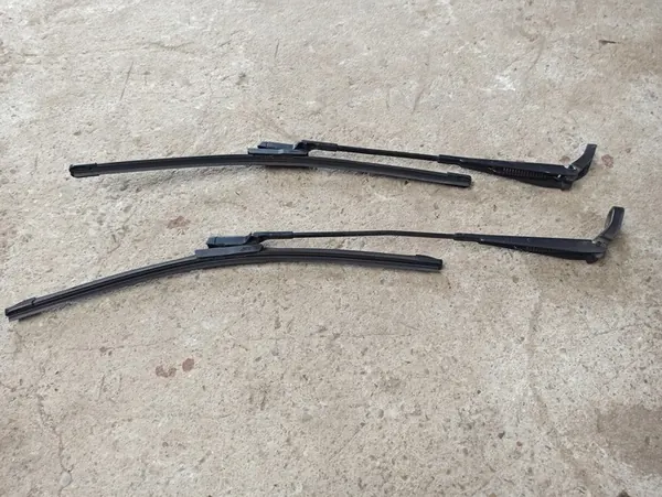 Front Wiper Arm Skoda Fabia II Lift 5J image 2