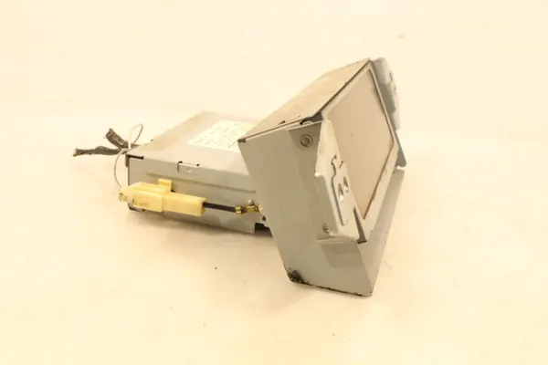 OEM 86110-05020 radioschermrooster voor Toyota Avensis image 6