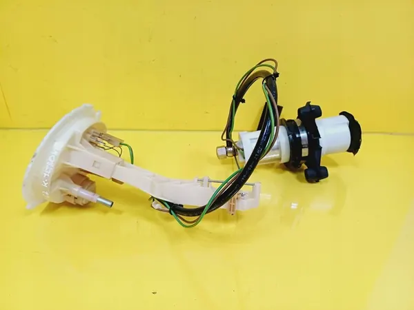 Brandstofpomp Audi 100 A6 C4 44919049 / 895906091F image 8