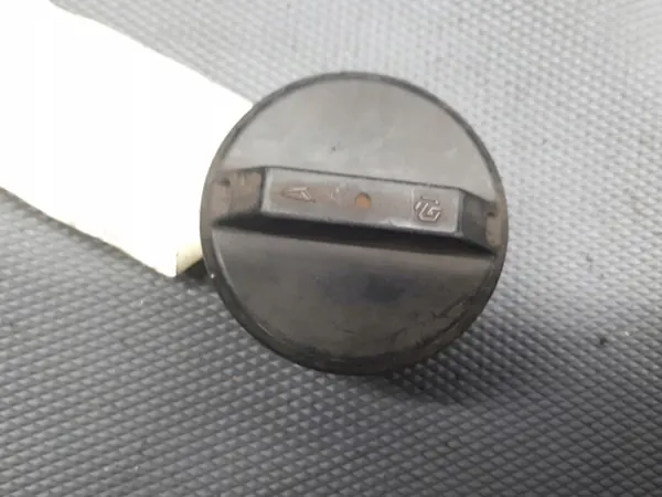 OEM 77321-16010 bränslelock för Mitsubishi Carisma image 2