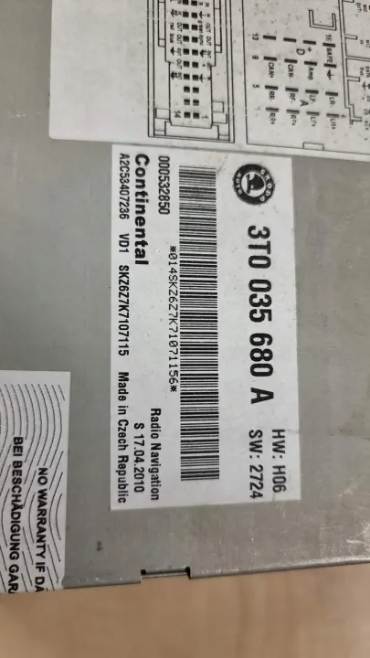 Radio Navigation CD SD OEM 3T0035680A pour Skoda image 4
