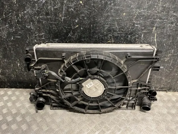 Hyundai Kona II 2023 Intercooler OEM 231108KR22 image 4