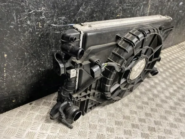 Hyundai Kona II 2023 Intercooler OEM 231108KR22 image 5