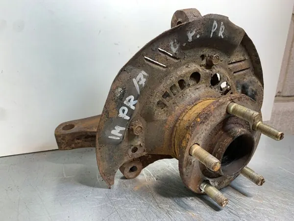 Subaru Impreza II Framhjulsnav OEM FBZ24774 image 3