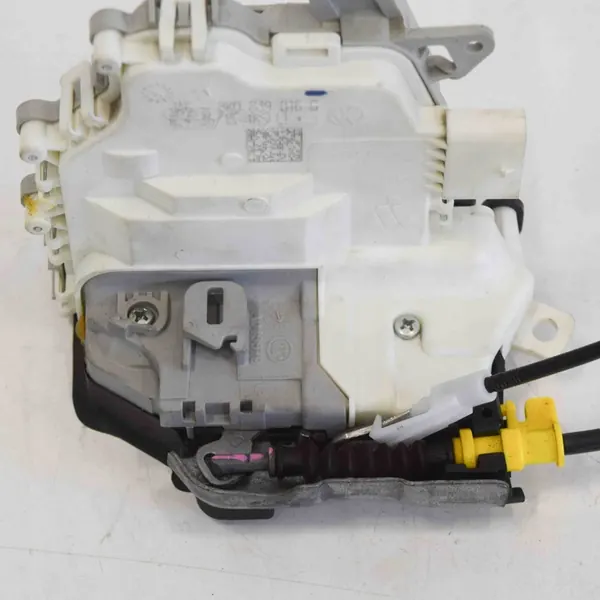 Audi Q5 Dörrlås 8K0839016G image 4