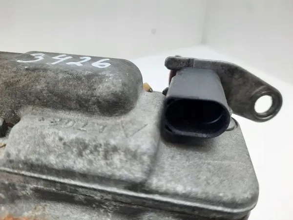 Compressore aria condizionata Audi A6 S6 C6 4F image 6