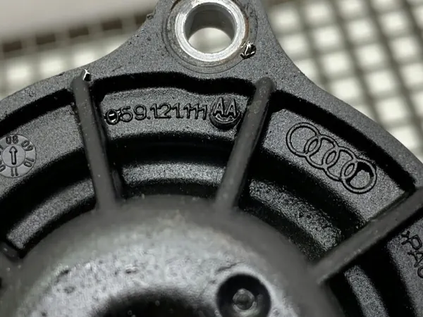 Tuyau d'eau OEM 059121111AA pour Audi A5 8T 3.0 240CH image 4