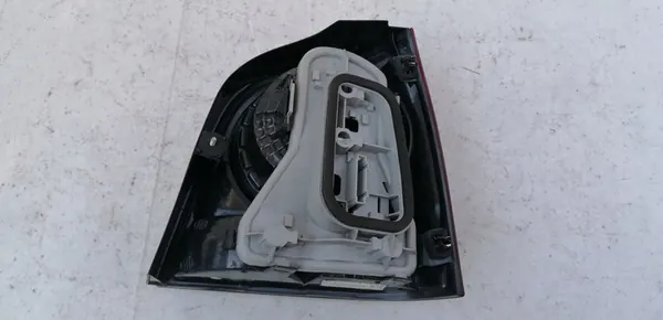 Luz Trasera Izquierda VW Polo IV 05- OEM 6Q6945095AB image 7