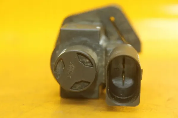 Válvula de vácuo Audi A6 C6 A4 B6 4.2 BBK BAT V8 OEM 079906283C image 3