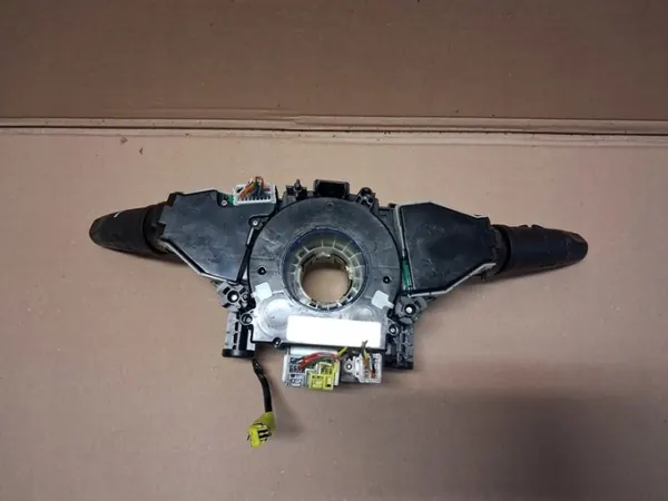 Interrupteur Nissan Note E11 OEM 255609U00C - Occasion image 9