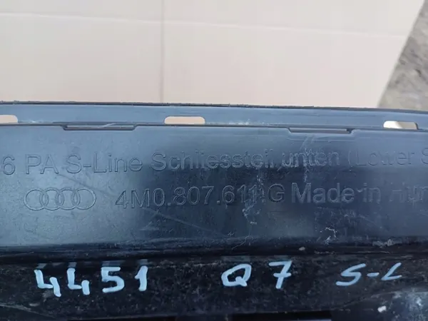 Placa de proteção para-choques dianteiro OEM 4M0807611G Audi Q7 image 10