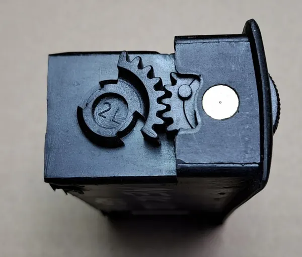 Grelha de ventilação esquerda OEM 1268310742 para Mercedes W126 image 6