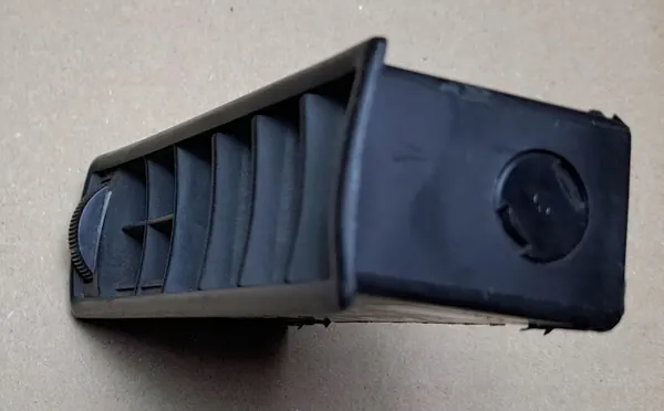Grelha de ventilação esquerda OEM 1268310742 para Mercedes W126 image 7
