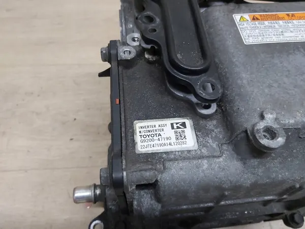Inverter Toyota Auris II 1.8 Hybride G9200-47190 image 3