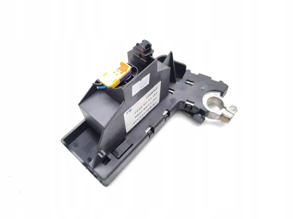 Audi Pyrotekninen Plus-Puristin OEM 8J0915459 image 6