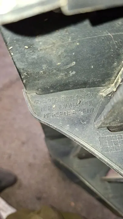 Mercedes-Benz OE A2098800023 griglia image 7