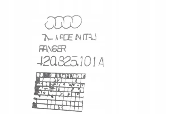 Audi R8 voorbumper onderafdekking OEM 420825101A image 6