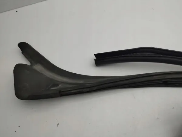 Joint de vitre avant OEM AMD117455 pour Audi A7 S7 image 5