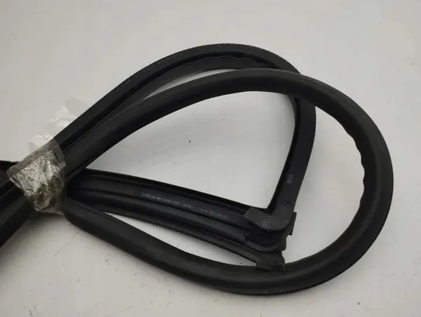 Joint de vitre avant OEM AMD117455 pour Audi A7 S7 image 6
