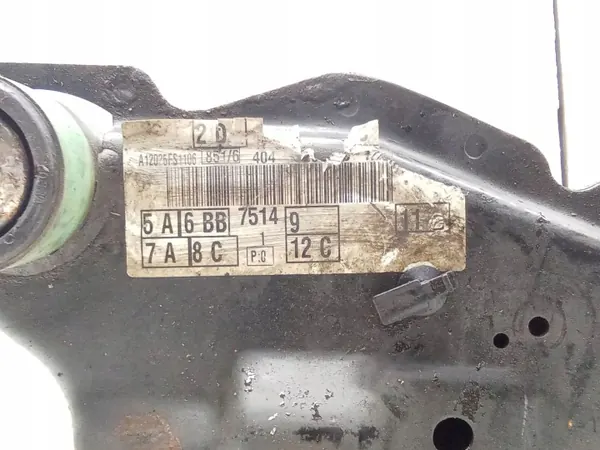 Plaquettes de frein avant Ford Kuga I OEM JUR214446 image 5