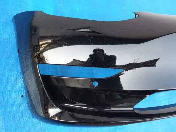 Paraurti anteriore originale Tesla Model 3 image 3